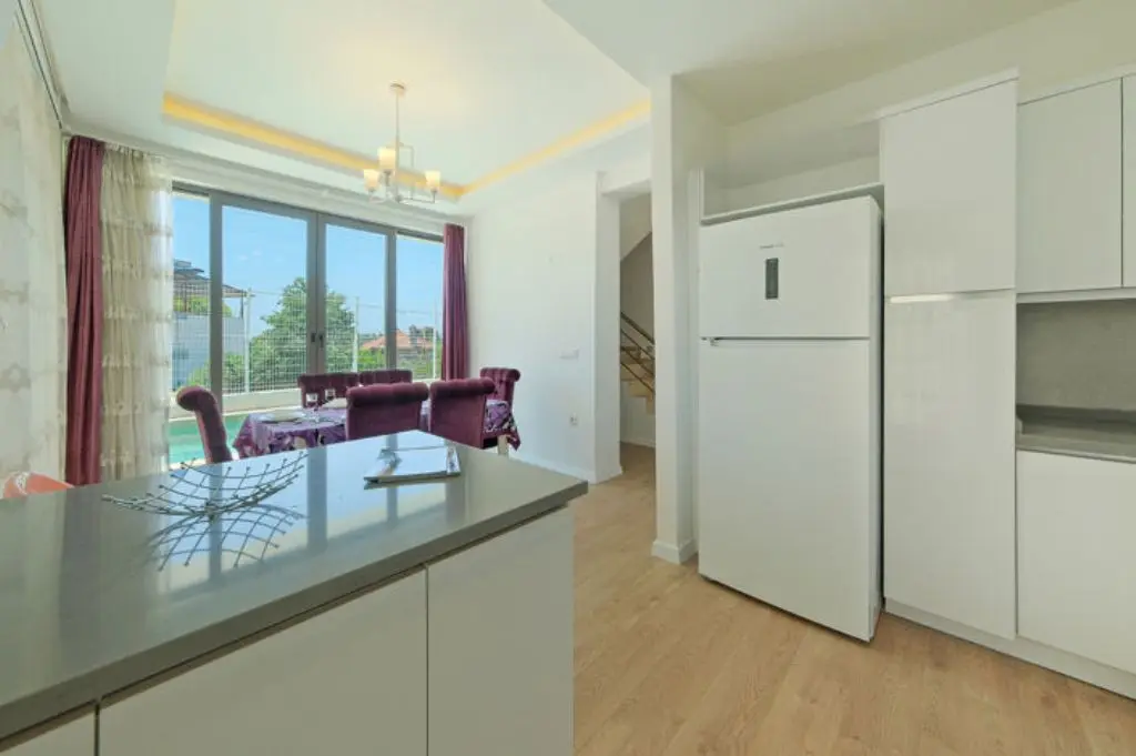 Modern kitchen